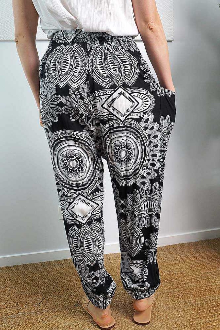 Ladies Sundrenched | Harem Pant "Govinda" Black