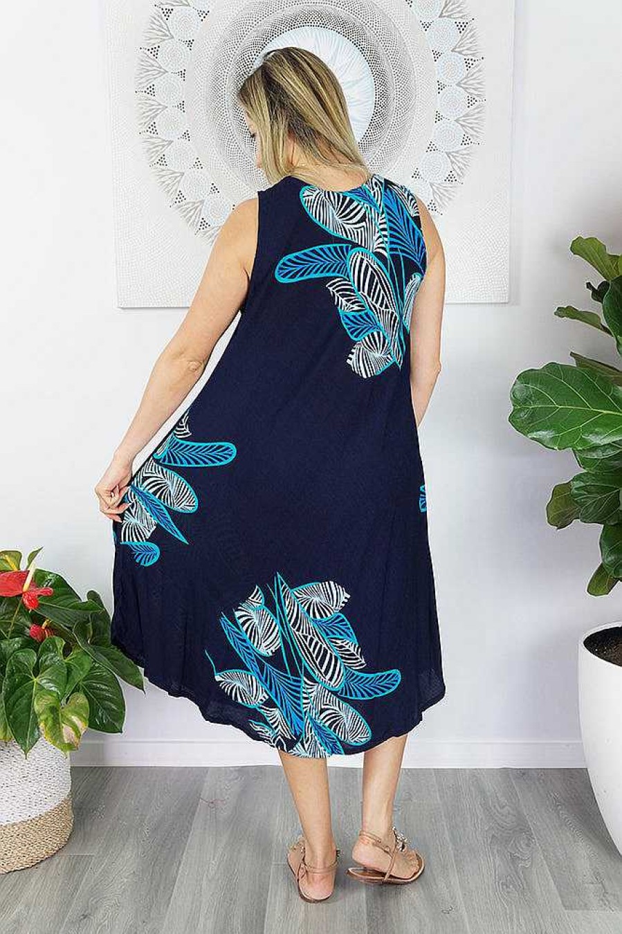 Plus Size Sundrenched | Niche Dress "Fishbone" Print