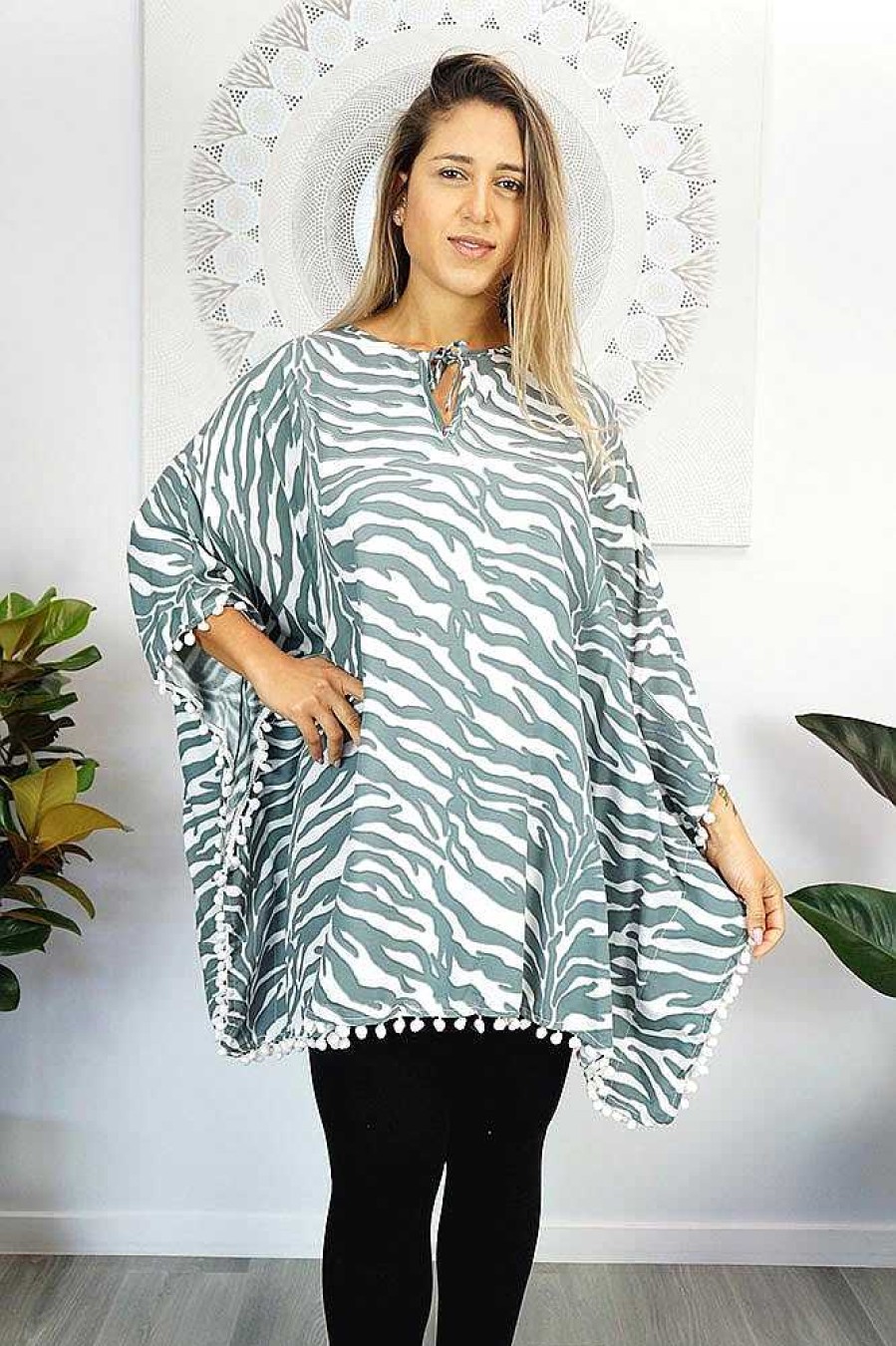 Ladies Sundrenched | Pom Pom Tunic "Zebra"