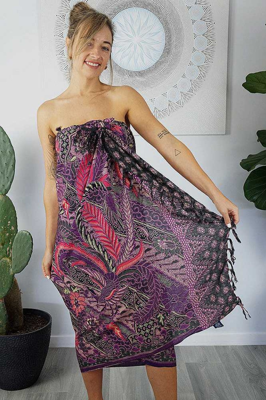 Sarongs Sundrenched | Retro Batik Sarong