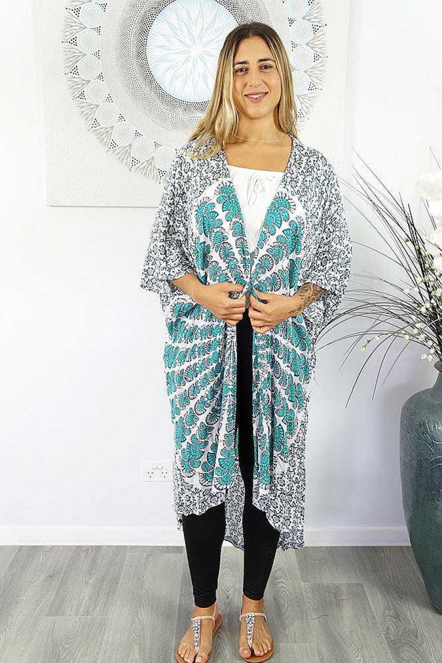 Ladies Sundrenched | Long Bling Cape "Mandala"