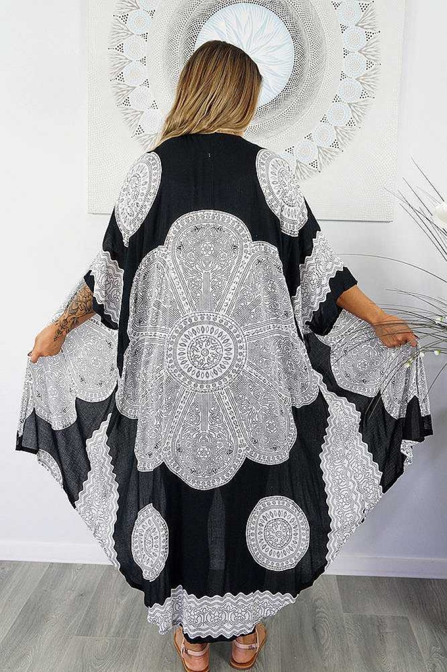 Ladies Sundrenched | Long Bling Cape "Crown"