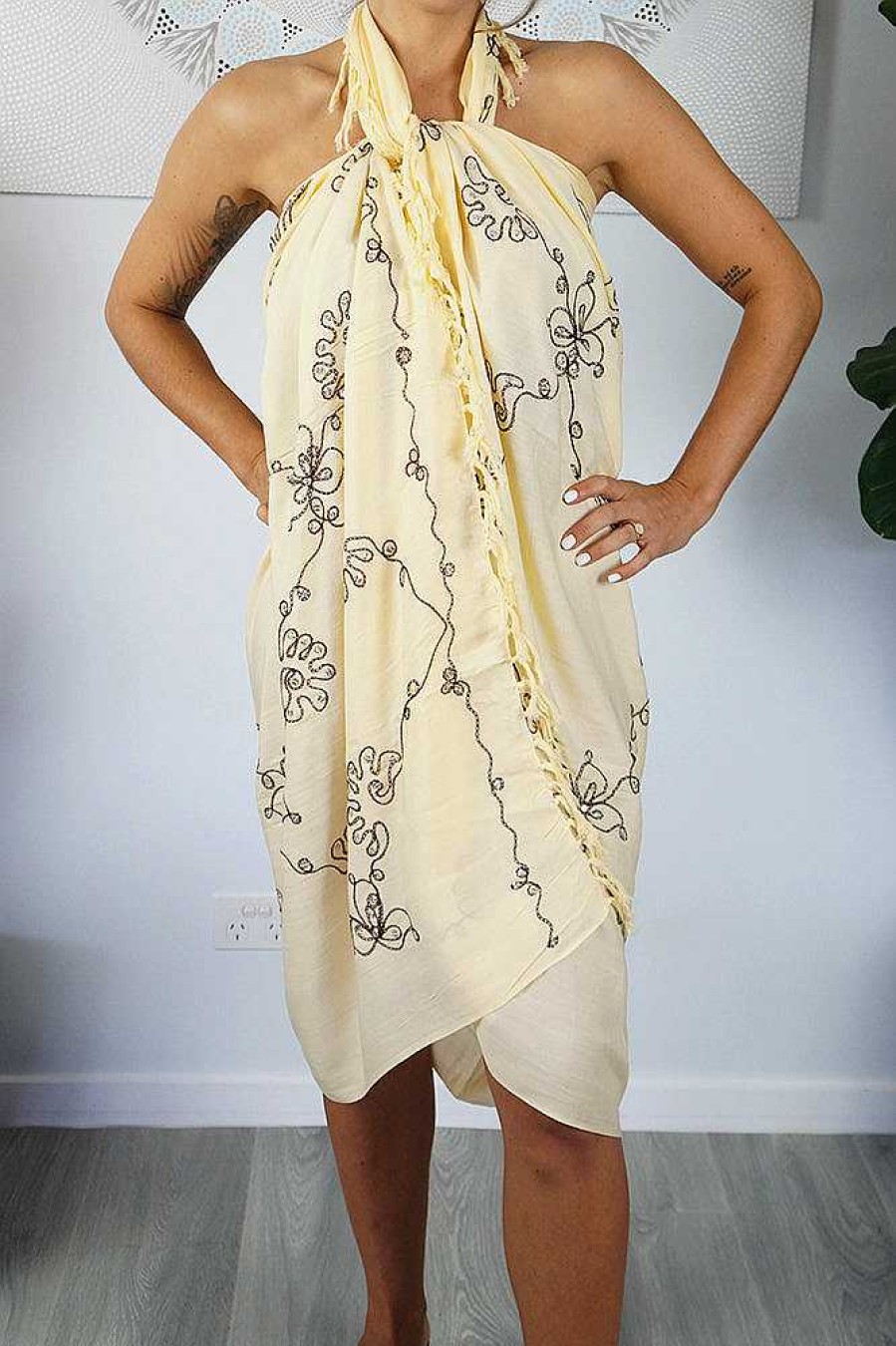 Sarongs Sundrenched | Embroidered/Sequined Plain Sarong