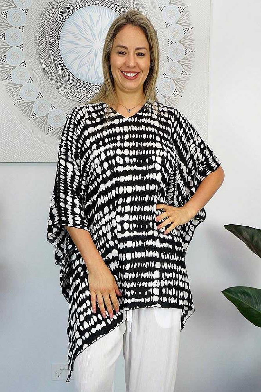 Plus Size Sundrenched | Short Tunic "Dreamland" Black