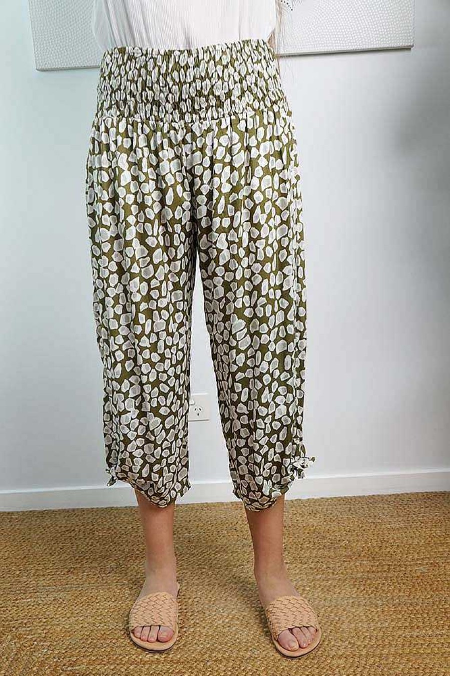 Ladies Sundrenched | 3/4 Bazzar Pant "Pebble"