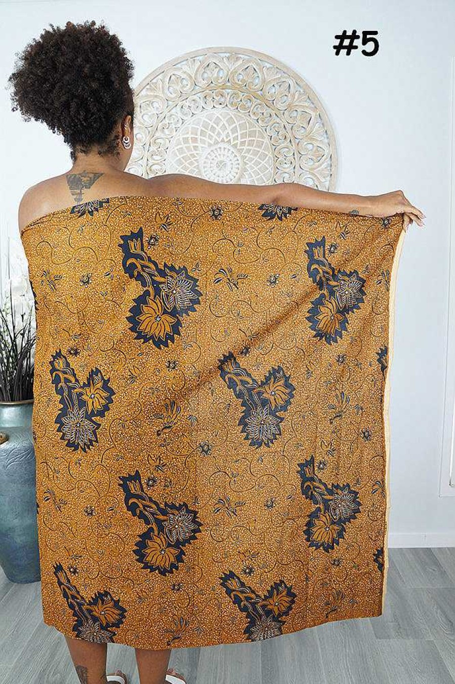 Sarongs Sundrenched | Traditional "Batik" Sarong