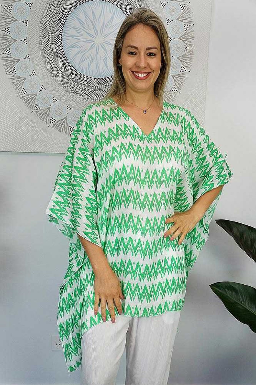 Plus Size Sundrenched | Short Tunic Zig Zag